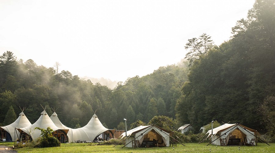 The Glamping Revolution: Luxury Camping & Unique Stays Redefine American Vacations - Trend Tents