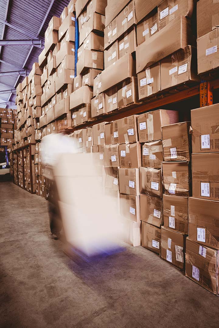 Distribution warehouse